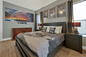 5 bedrooms, iron/ironing board, travel cot, free WiFi - Disney Family Villa w/screened-in patio, pool and spa. Peaceful golf community. (Davenport)