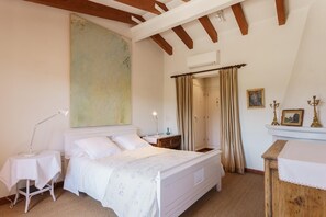 3 bedrooms, iron/ironing board, free WiFi, bed sheets - Villa with park and pool (Pollensa / Pollença)