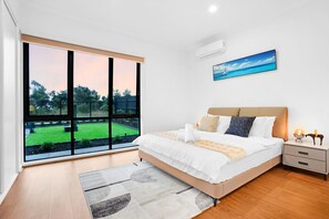 6 bedrooms, iron/ironing board, free WiFi, bed sheets