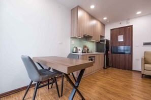 Appartement Standard | Repas dans la chambre