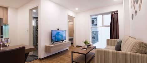 Basic Apartment | Living area