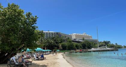 Amazing views and great location - 4 Bedroom Estate Bakekroe in St Thomas