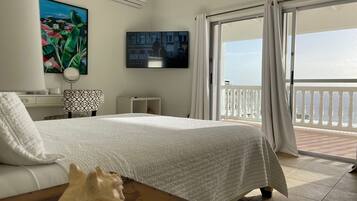 4 chambres, bureau, fer et planche Ă repasser, lit parapluie