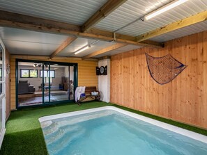 A heated pool - Vacation home Ty Man by Interhome (Guimaëc)