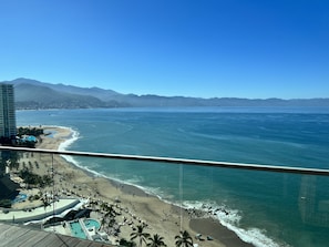 On the beach, beach towels - Best view  and location at ICON Vallarta.10 min from airport and 15 min downtown (Puerto Vallarta)