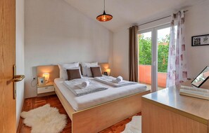 5 soverom, reiseseng for barn, wi-fi (inkludert) og sengetøy