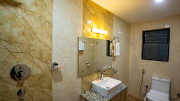Superior Double Room | Bathroom | Slippers