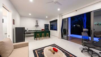 Honeymoon Villa, 1 Bedroom | Living area | Smart TV