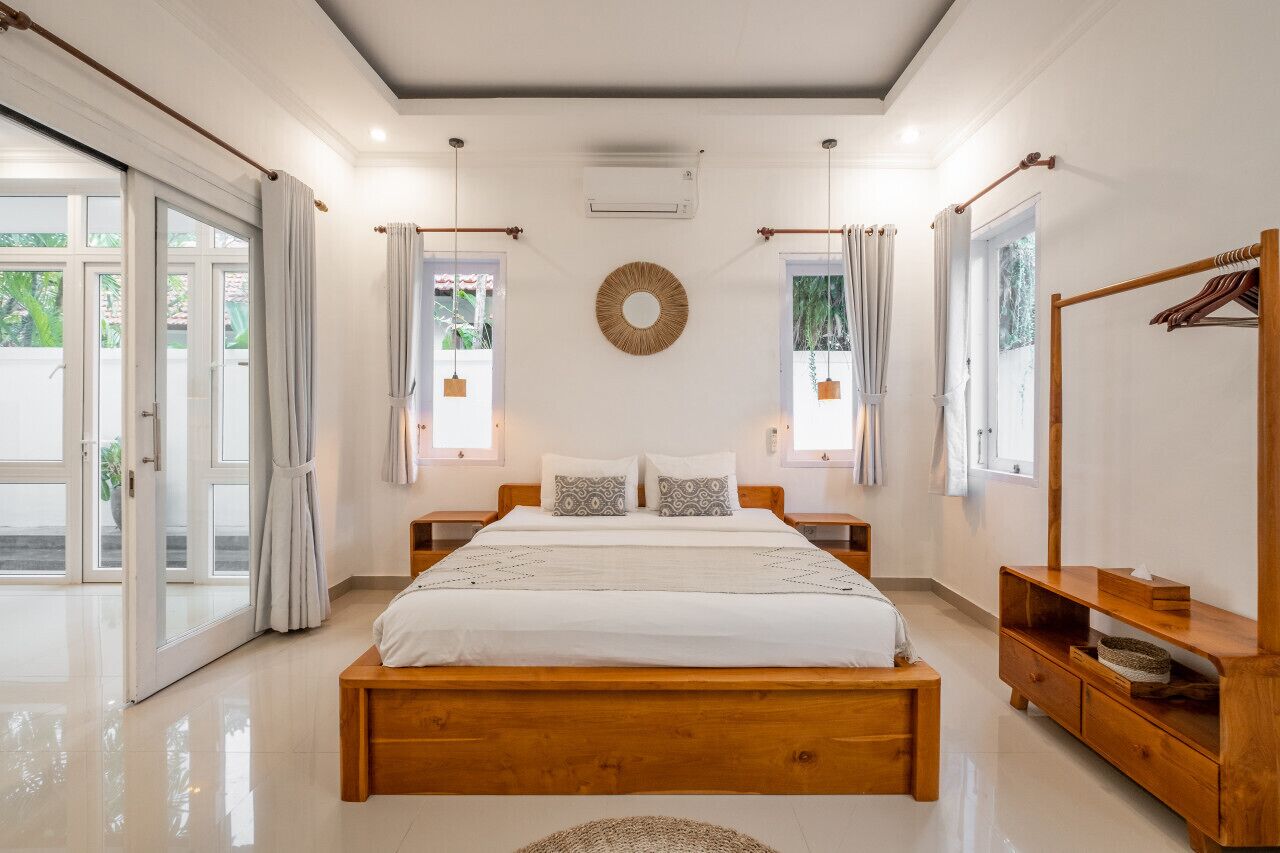 3 camere, una scrivania, ferro/asse da stiro, Wi-Fi gratuito