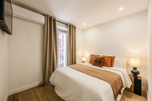 2 bedrooms, iron/ironing board, free WiFi, bed sheets - Cozy 2bedroom apartment Madrid centre (P1D) (Madrid)