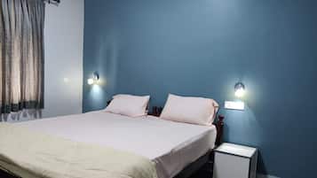 5 bedrooms, bed sheets