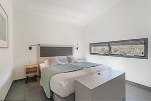 3 dormitorios, tabla de planchar con plancha, wifi