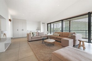 2 makuuhuonetta, silitysrauta/-lauta, Wi-Fi