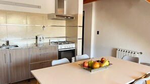 Fridge, microwave, oven, coffee/tea maker