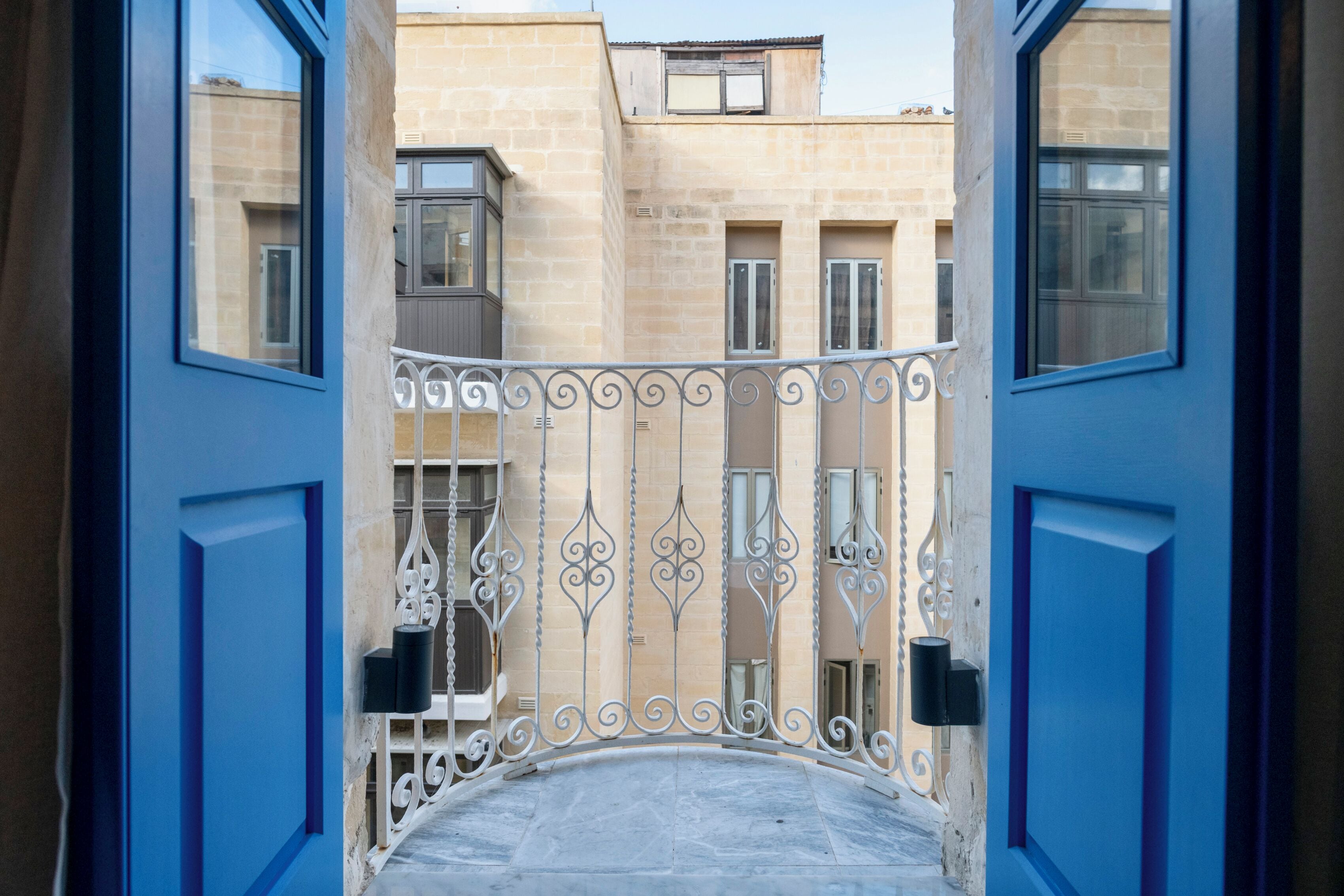 Deluxe Room, 1 Bedroom, Balcony, City View - 4th Floor (4A) | Balcony