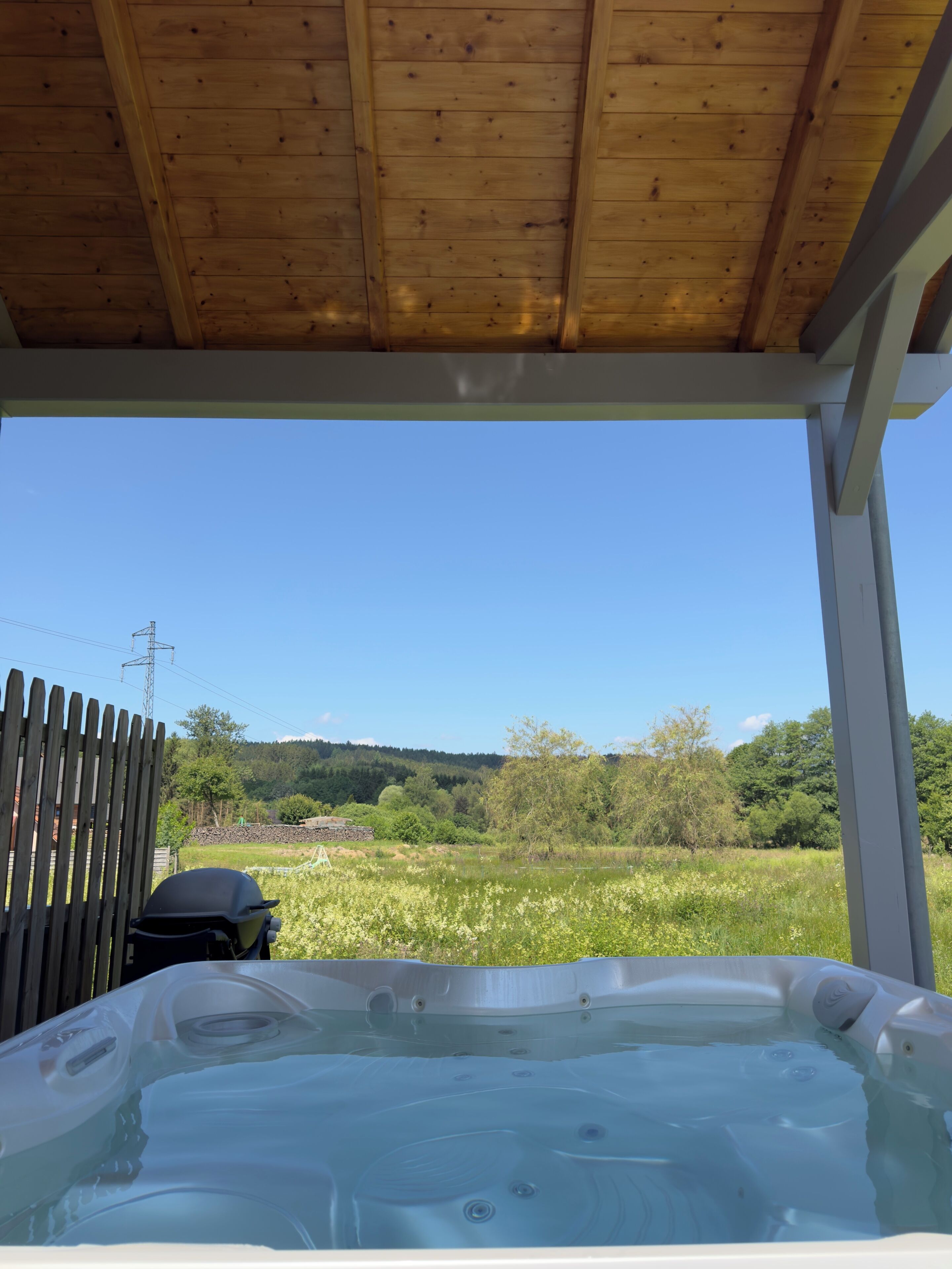 Bain à remous extérieur