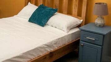 Standard Apartment | 1 bedroom, iron/ironing board, free WiFi