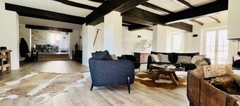 Large Basque house for 14, game room, Internet