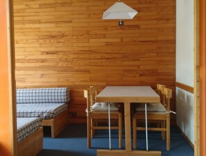 Dining - Functional divisible studio 4 people · Heart of the resort (Plagne Bellecôte)