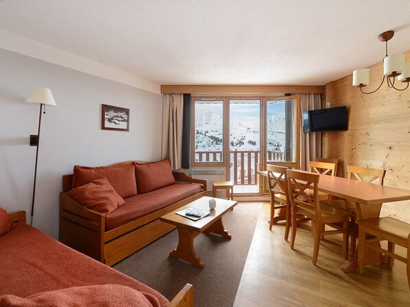 TV - Spacious apartment 7 ppl, ski-in/ski-out, pets allowed (Belle Plagne)