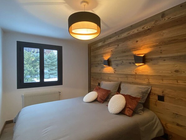 4 bedrooms - Spacious 5-room apt for 10 at L'Alpe d'Huez, near slopes and shops (Huez)