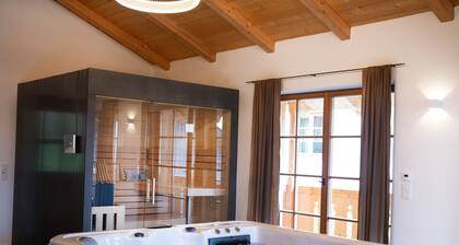 Traumhaftes Luxus-Chalet mit Sauna und Whirlpool - Refugium am Rehberg