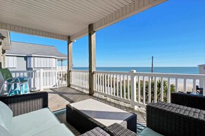 Property grounds - SPECIAL! Oceanfront | Pool | Elevator | Quiet Beach! (Surf City)