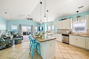Interior - Oceanfront 4BR, Pool & Elevator | Surf City Beach (Surf City)