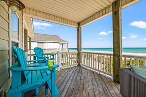 Terrace/patio - SPECIAL! Oceanfront | Pool | Elevator | Quiet Beach! (Surf City)