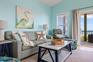 Una televisión, una oficina