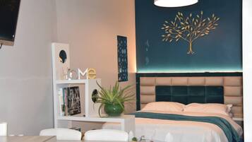 1 bedroom, iron/ironing board, travel crib, WiFi