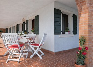 Outdoor dining - Hiker & Biker House - Private Parking & Garden (Farra di Soligo)