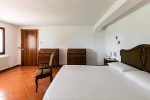 1 Schlafzimmer, Schreibtisch, Bügeleisen/Bügelbrett, kostenloses WLAN