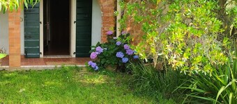 Hiker & Biker House - Private Parking & Garden