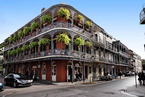 Exterior - Victorian Central City Apt | Near St Charles Ave (New Orleans)