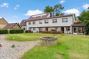 Exterior - Gemütliches Landhaus für Gruppen bis 10 P - mit Kamin & Großem Garten (Kaiserpfalz Memleben)