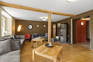 Fireplace - Gemütliches Landhaus für Gruppen bis 10 P - mit Kamin & Großem Garten (Kaiserpfalz Memleben)