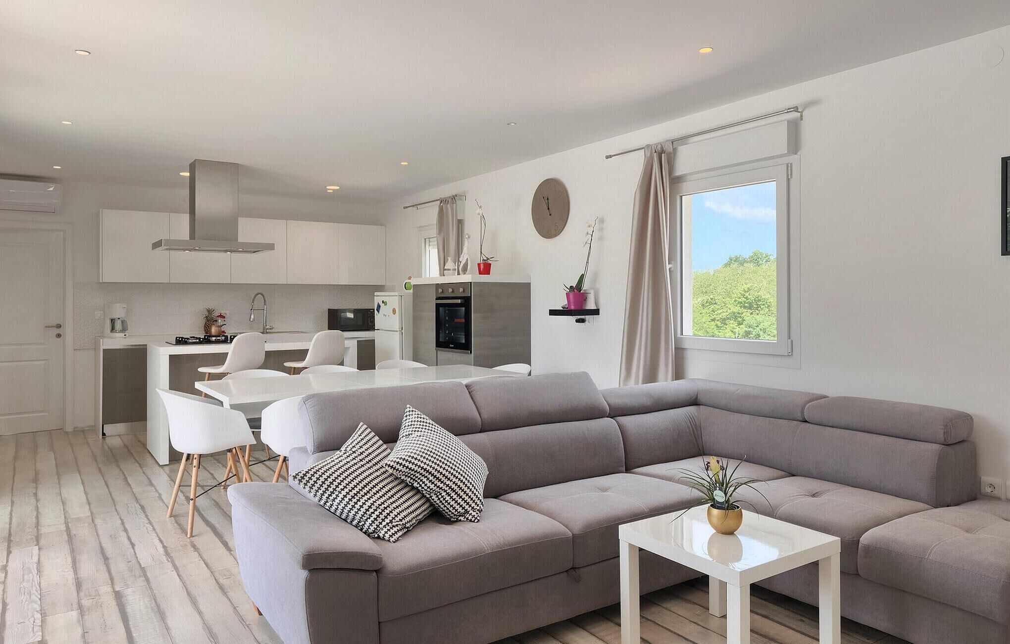 Televisión y estéreo 