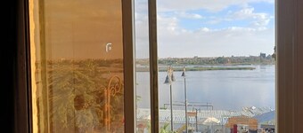 貝尼蘇韋夫尼羅河珠寶飯店