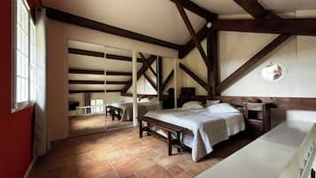 Design Suite (Fer Servadou) | 1 bedroom, premium bedding, memory foam beds, minibar