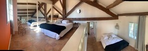 Premium bedding, memory-foam beds, minibar, in-room safe - Chambre d'hôtes La Soulenque (Capestang)