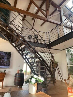Staircase - Chambre d'hôtes La Soulenque (Capestang)