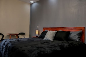 Superior Double Room, 1 King Bed | Premium bedding, down comforters, in-room safe, iron/ironing board - Piedra Negra Boutique Hotel (San Cristóbal de las Casas)