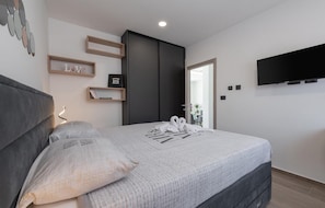 2 slaapkamers, reisbedje, gratis wifi, beddengoed