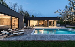 Beheizter Pool
