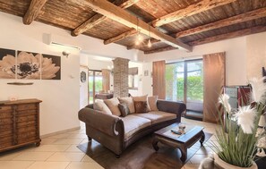 TV, DVD-spiller og fotballspill