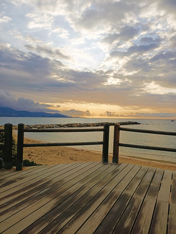 Beach - Très bel Appartement Refait à Neuf de 30 m2 Pour 2 Personnes (Bormes-les-Mimosas)