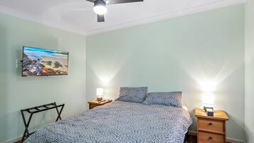 3 bedrooms, free WiFi, bed sheets