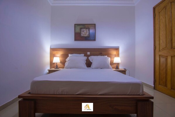 2 soverom, strykejern/-brett, wi-fi og sengetøy