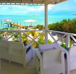 Property grounds - Sea Smile Beachfront Paradise (Staniel Cay)